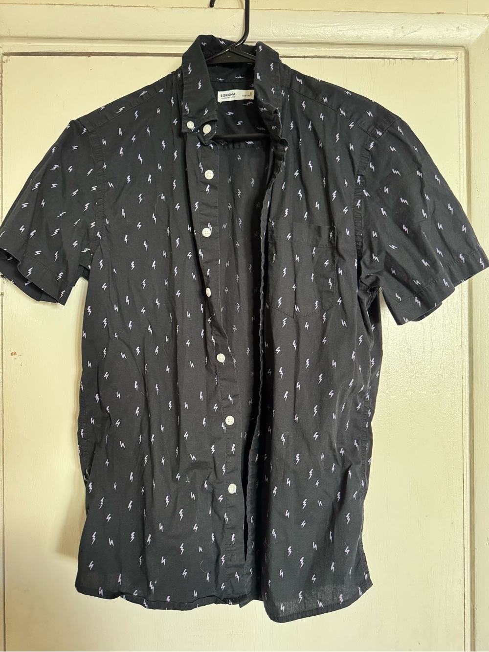 Sonoma Black Short-Sleeve Button-Down with White Lightning Print